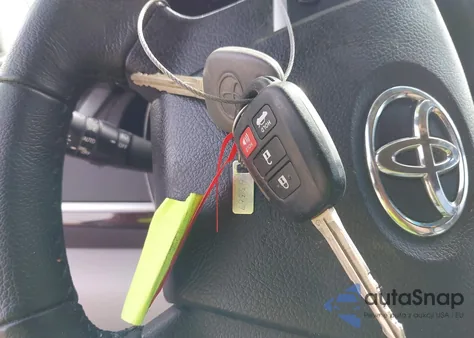 2012 Toyota Camry Xle z USA, uszkodzony, nr VIN 4T1BF1FK5CU063514